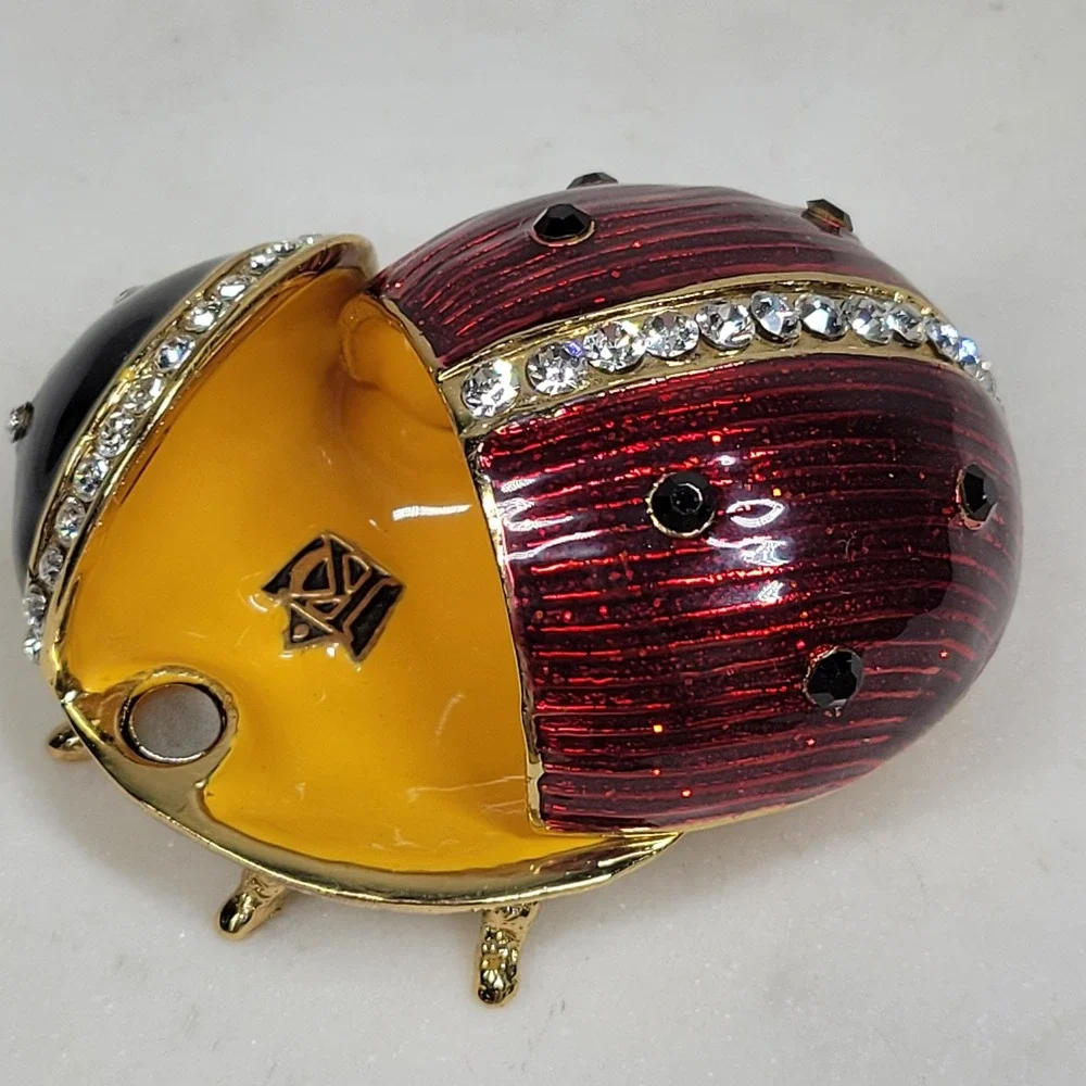 Kingspoint Designs Ladybug Enamel Trinket Box 2